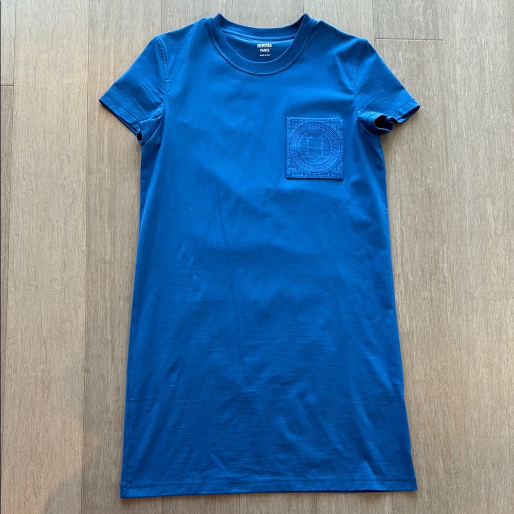 Hermès Embroidered Pocket T-shirt Dress in Blue Ocean size 36